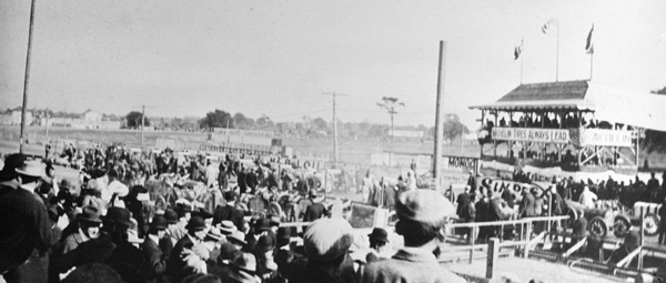 800px-1911_American_Grand_Prize_Savannah1 800px-1911_American_Grand_Prize_Savannah1